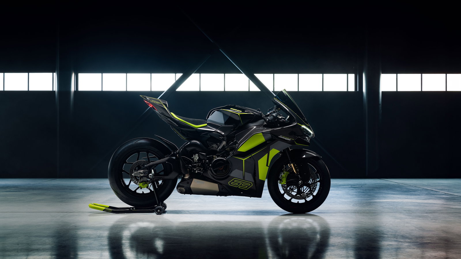 Ducati Panigale V4 Lamborghini